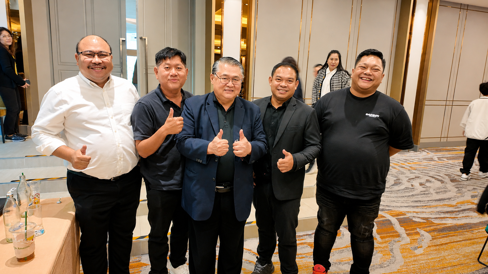 ทีมชนะสุ พร้อม อ.สุเทพ